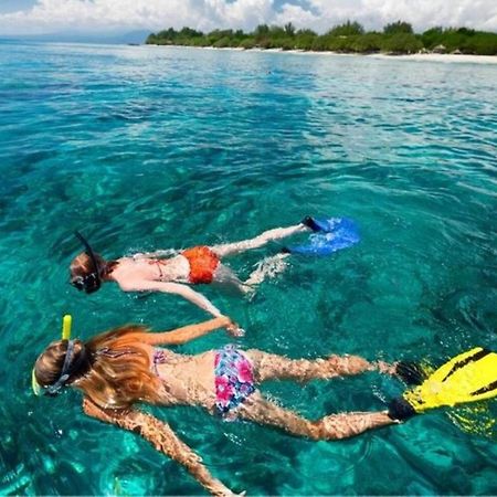 Roatan Yacht Club&Dive Center Hotel French Harbour Buitenkant foto
