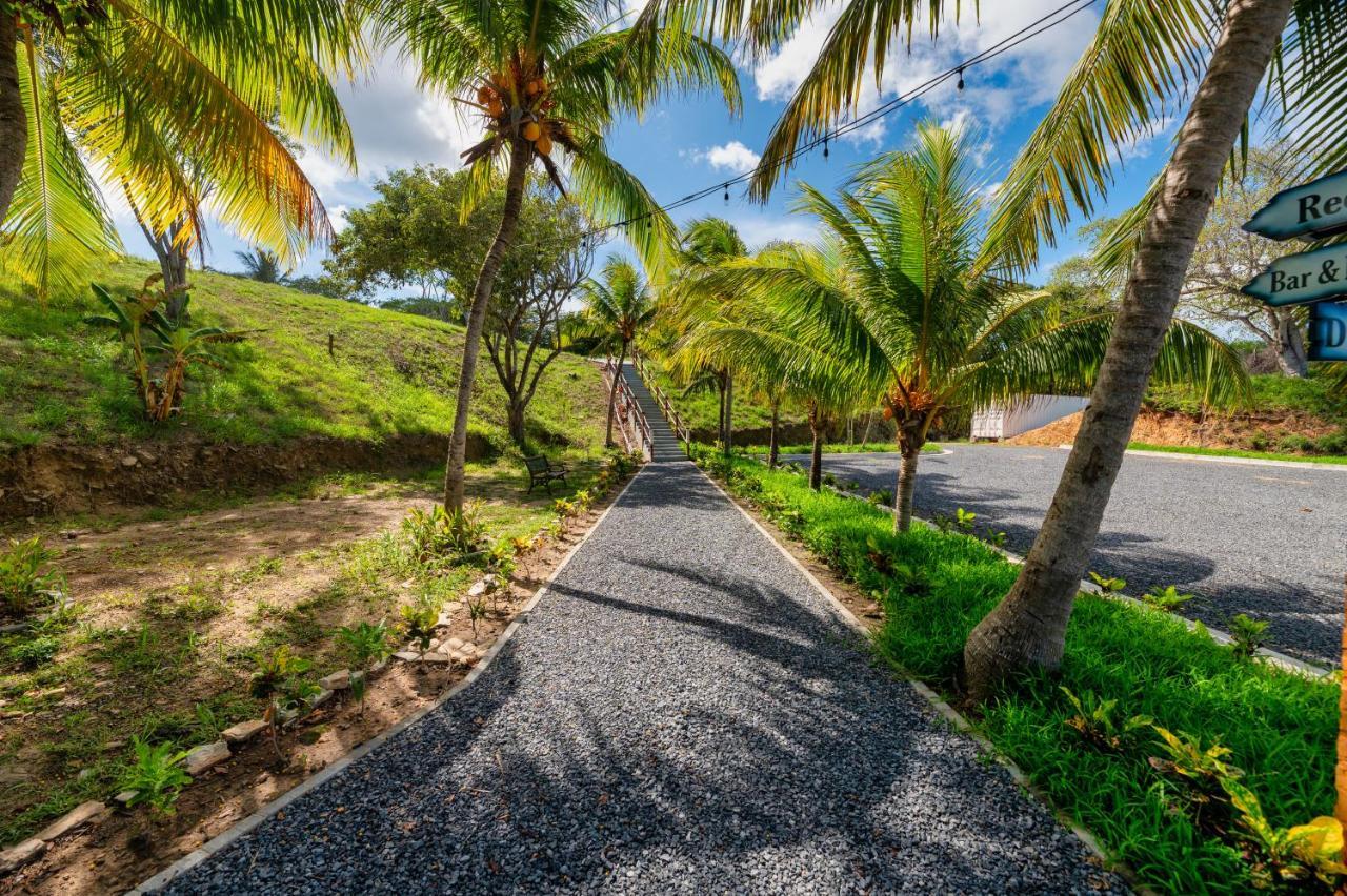 Roatan Yacht Club&Dive Center Hotel French Harbour Buitenkant foto