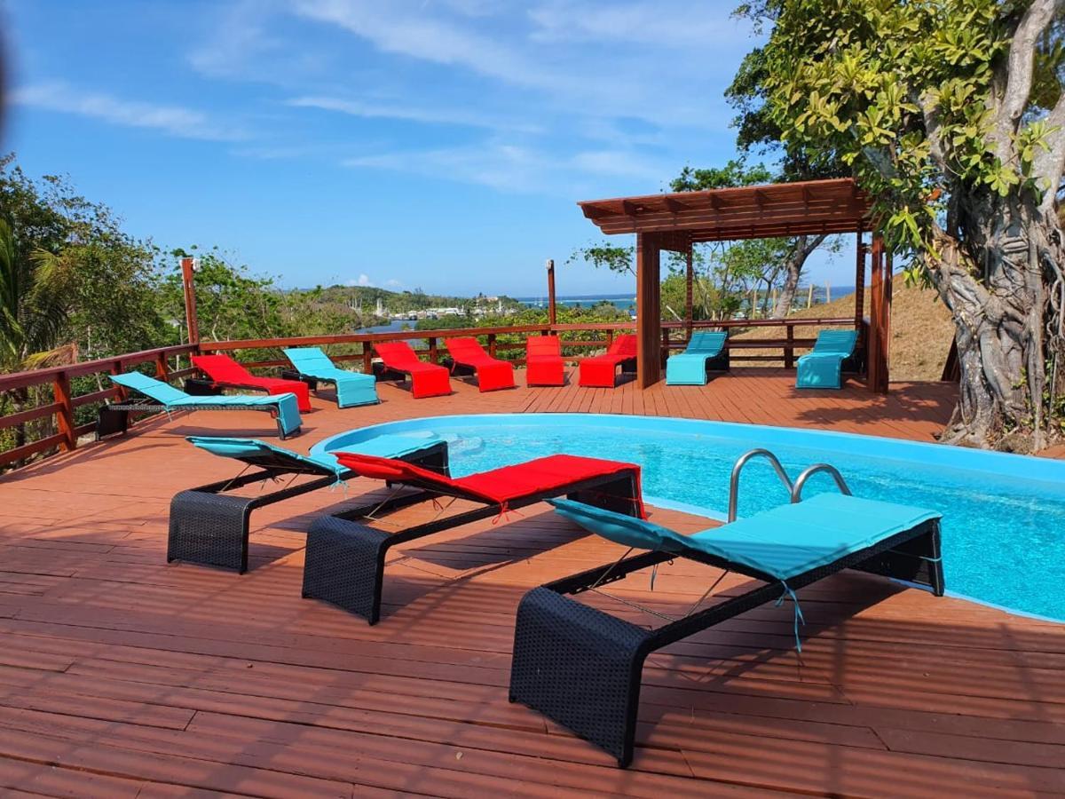 Roatan Yacht Club&Dive Center Hotel French Harbour Buitenkant foto