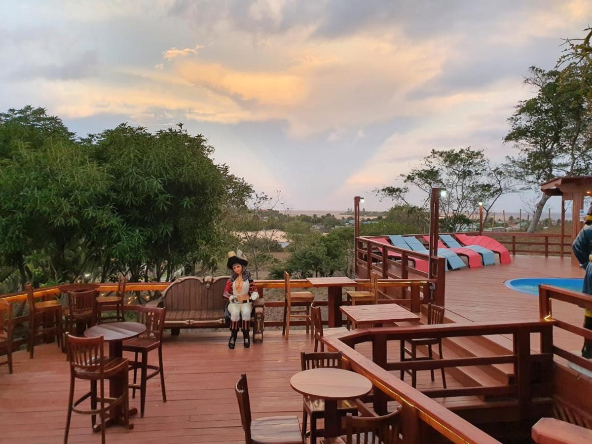 Roatan Yacht Club&Dive Center Hotel French Harbour Buitenkant foto