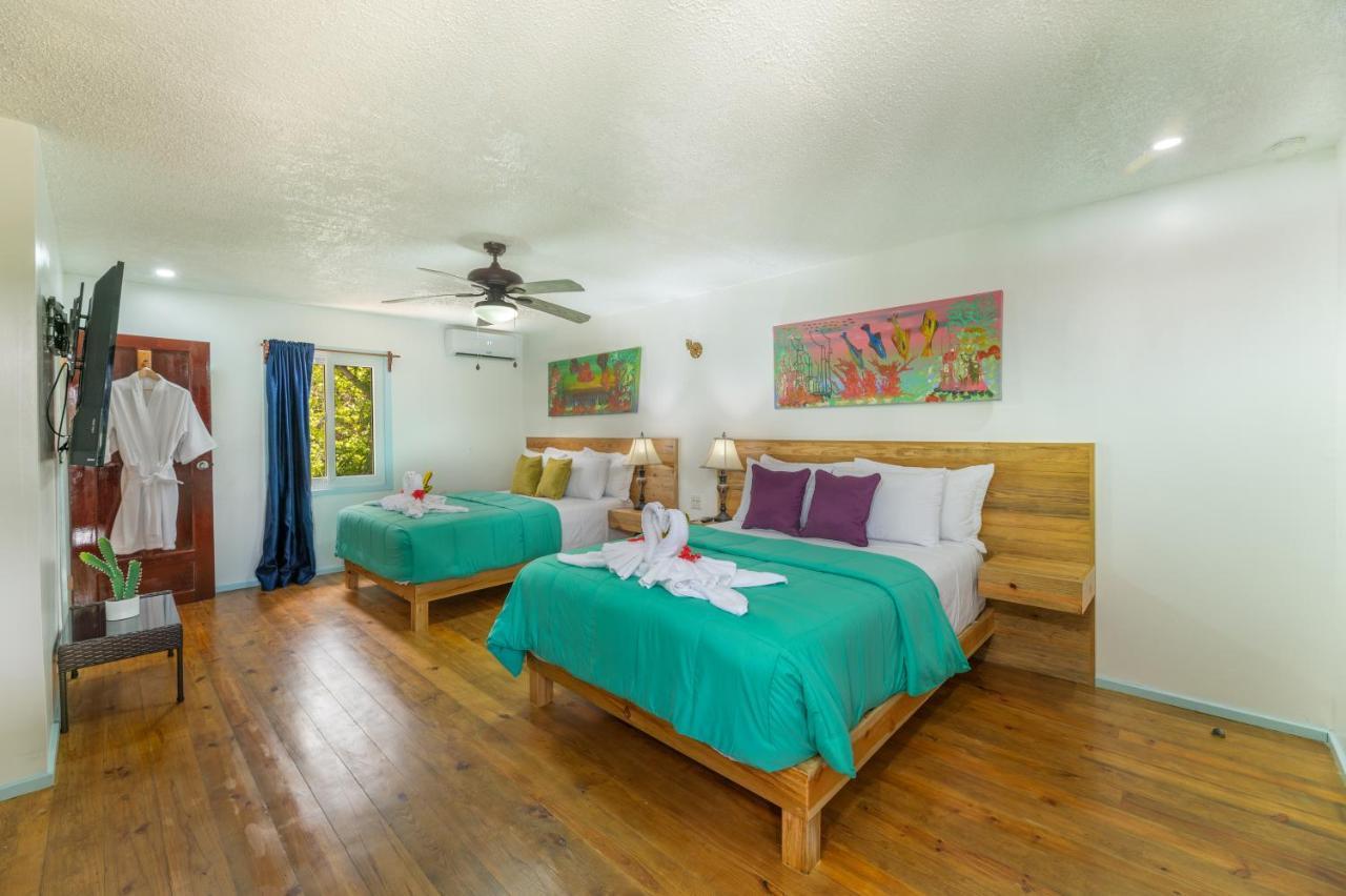 Roatan Yacht Club&Dive Center Hotel French Harbour Buitenkant foto